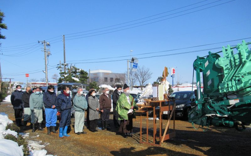 2台とも、安田八幡宮様よりお祓いをして頂きました。安全第一、無事故で作業ができますように。