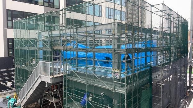 足場の組み立ても弊社の仕事です