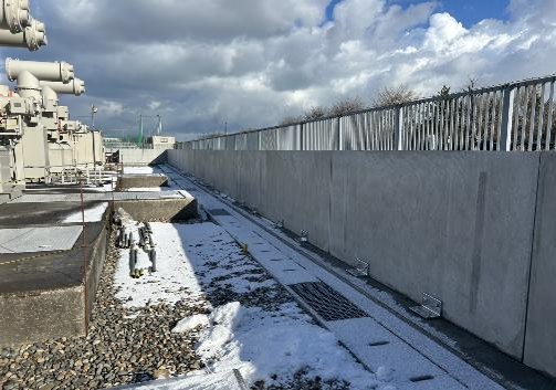 止水パネル設置や外構工事もきれいに仕上がっています