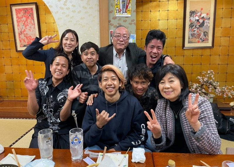 インドネシアからきた実習生4人とI君そして専務、副社長、社長
みんな日本語が上手です