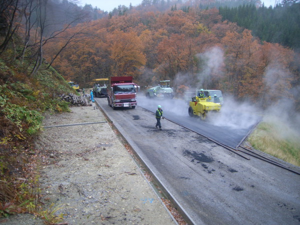 ｱｽﾌｧﾙﾄ舗装敷設状況